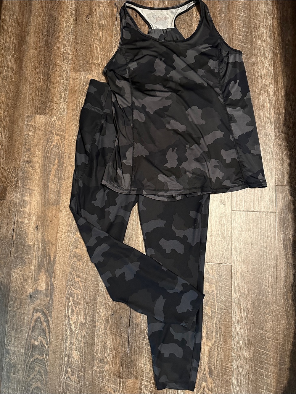 Lane Bryant Livi Active Camo Tank and Leggings Set 18/20